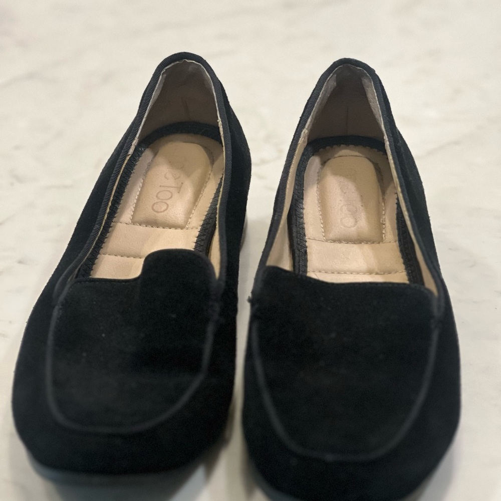 Chic Black Women's Suede Loafers